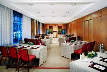 <?php echo $hotelname_visible; ?> twin room